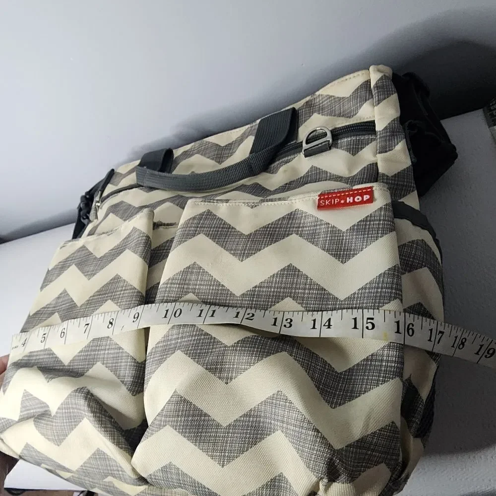 Skip Hop Baby Duo Chevron Gray Diaper Bag